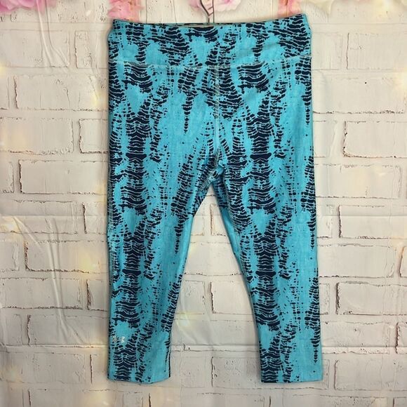 Under Armour Compression Capri Athletic leggings Sz M CLOSET CLEAR OUT SALE!!!! - Picture 6 of 6